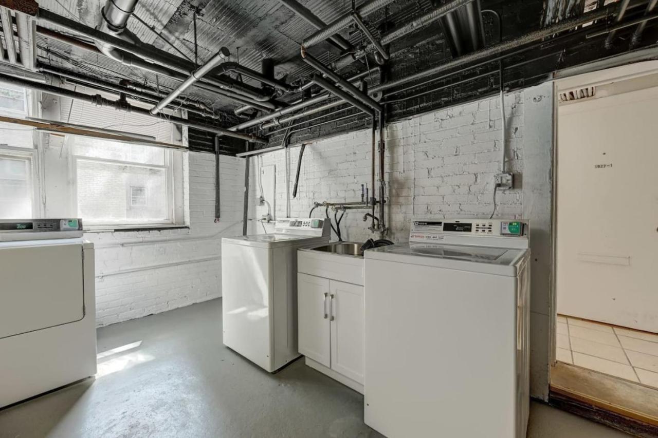 Apartamento Stylish Studio Mckinley Beach - Brady St Lowr East Milwaukee Exterior foto